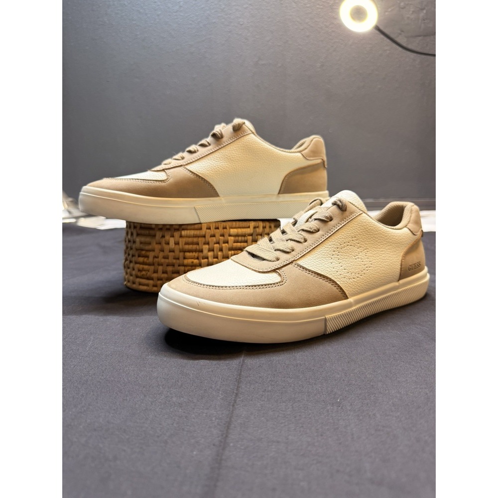 Guess Size 8.5 Womens White browni- Leather Sole - Low Top Tennis Shoes